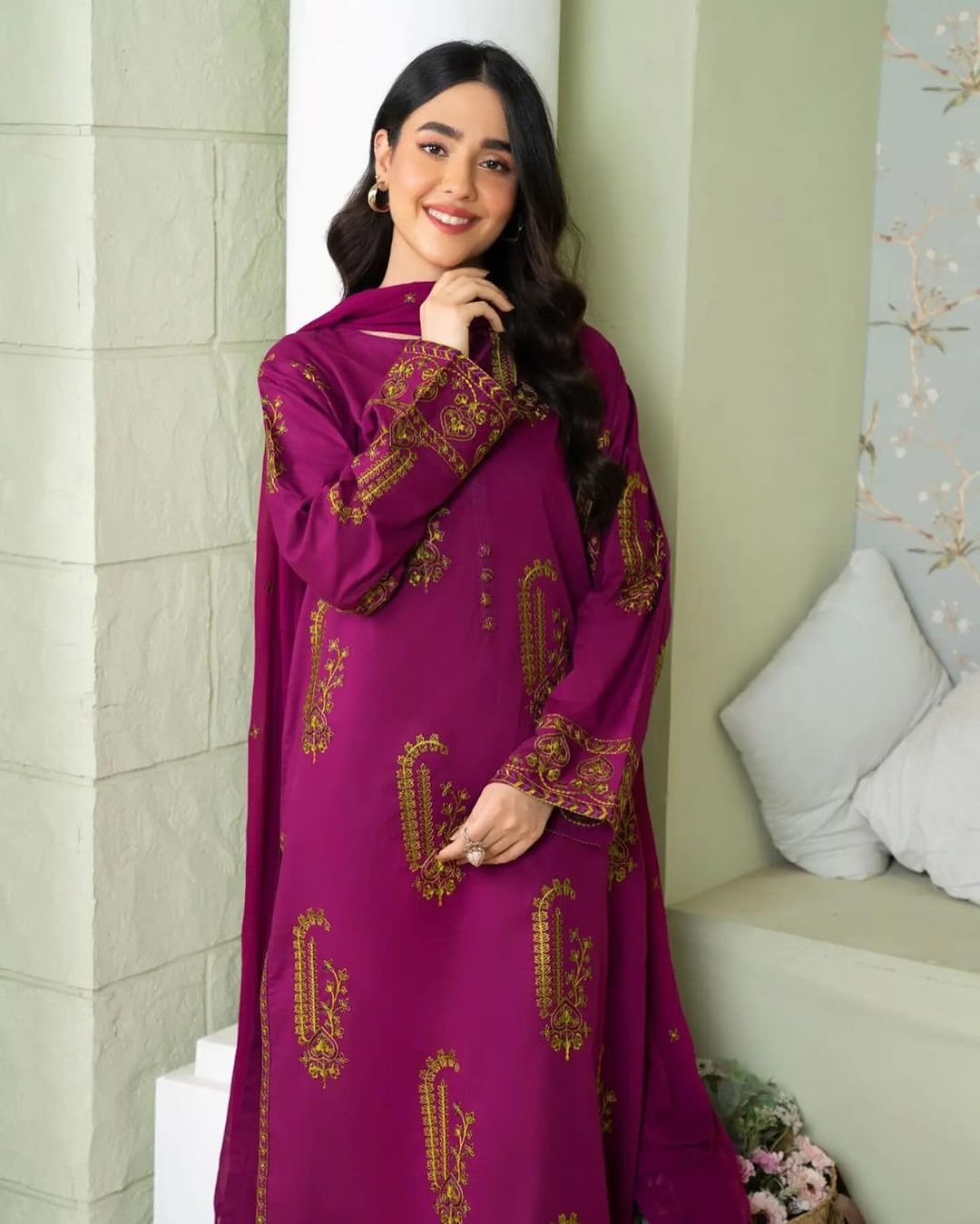 AMBER EMBROIDERED 2PCS