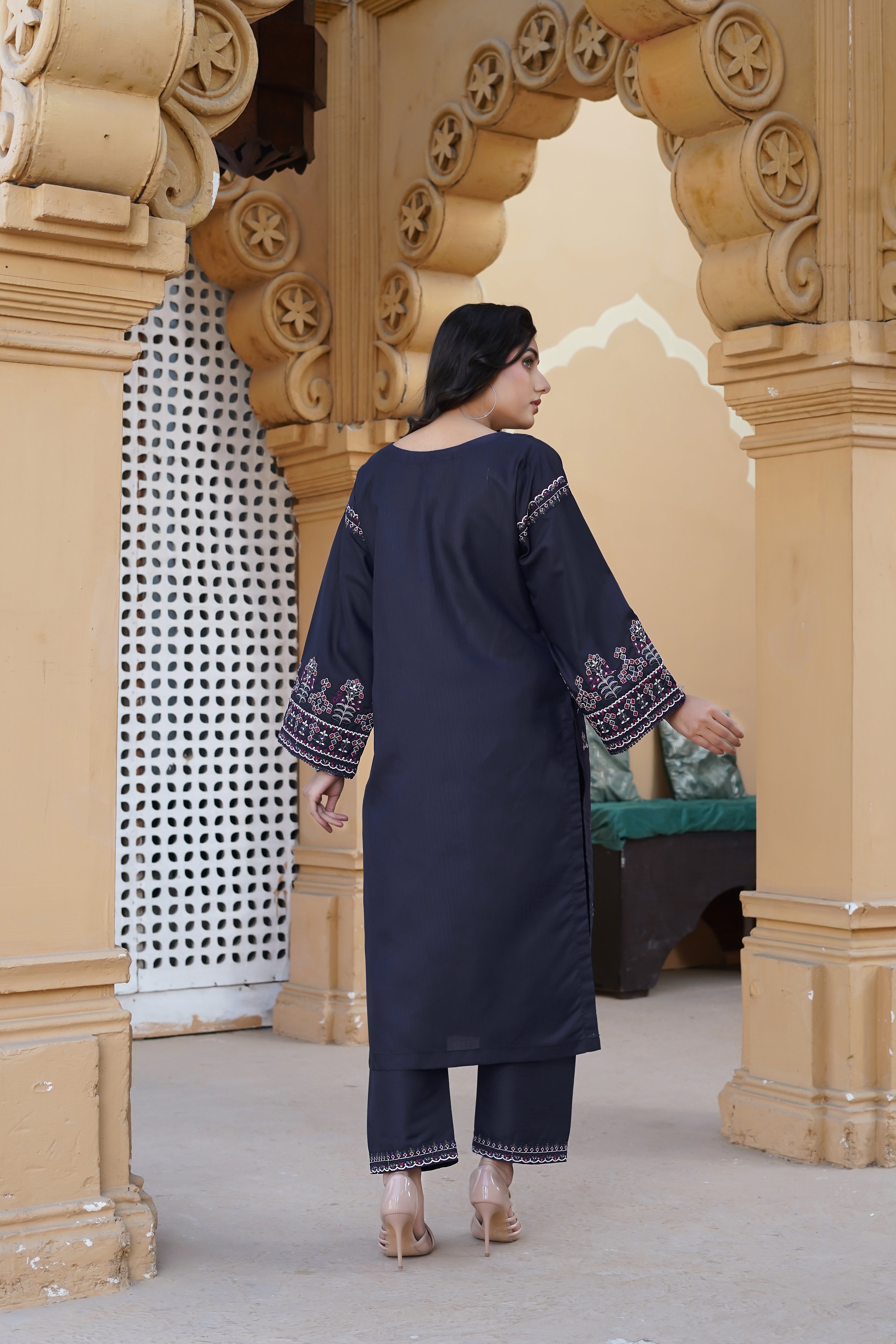 AZUR EMBROIDERED 2PCS