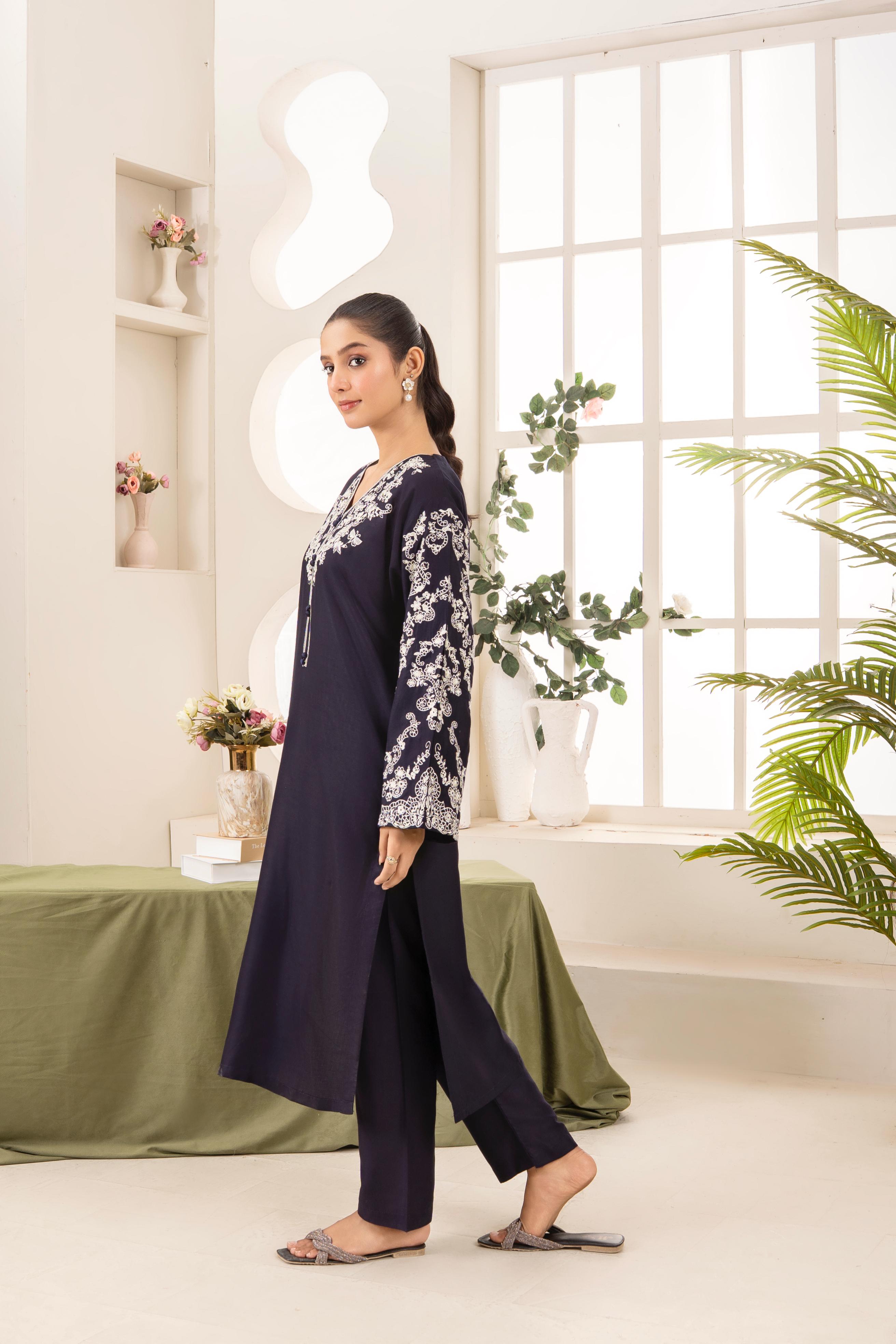 NOVA EMBROIDERY 2PC