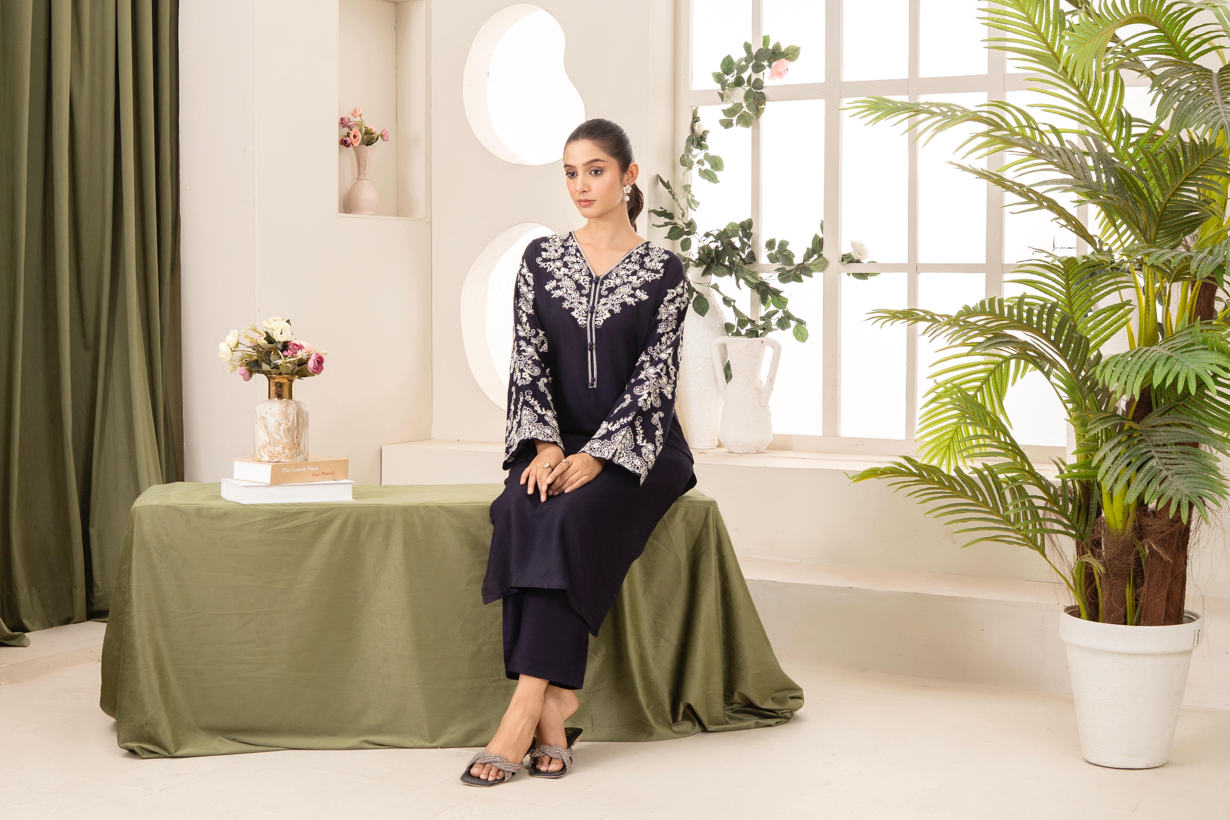 NOVA EMBROIDERY 2PC