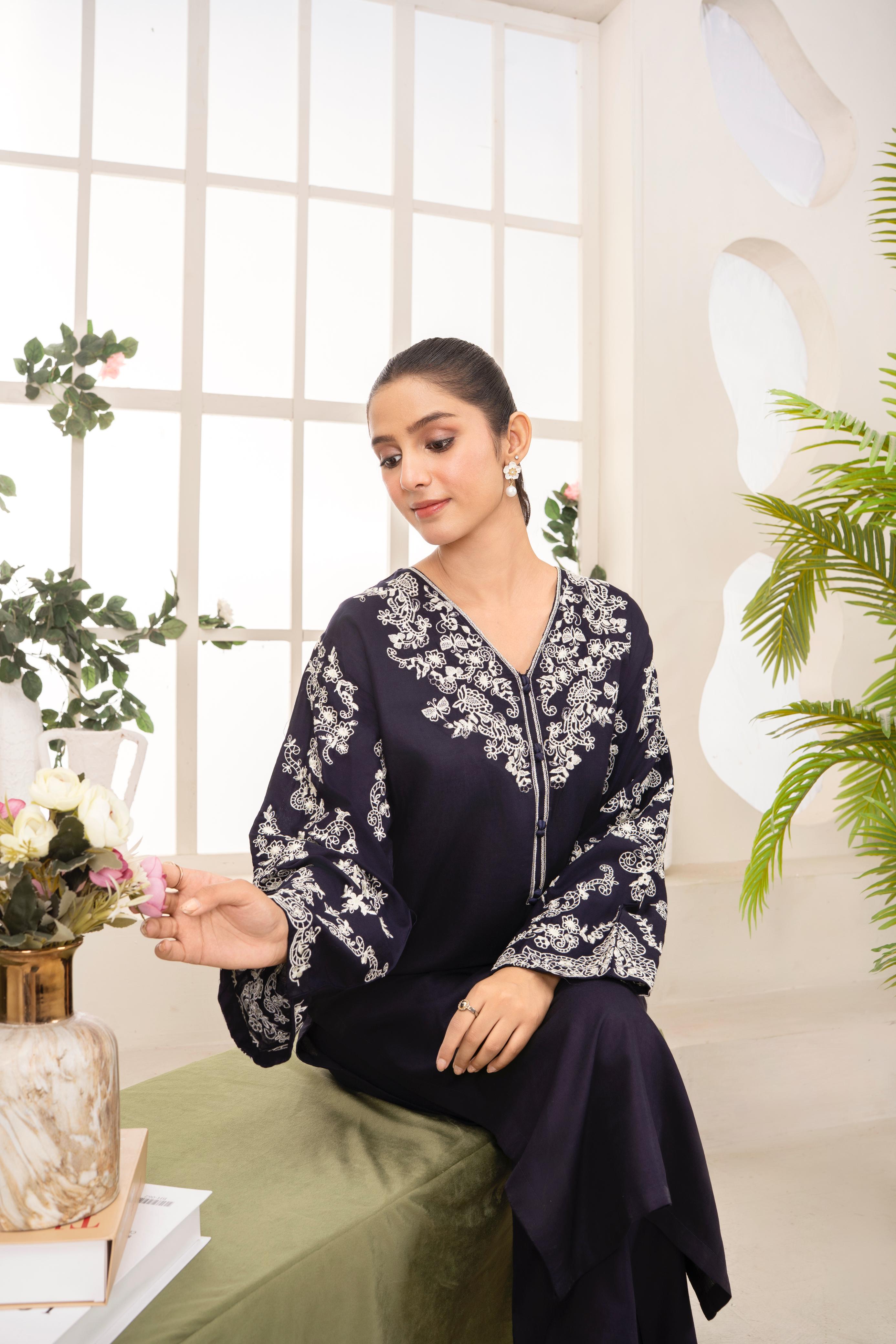 NOVA EMBROIDERY 2PC