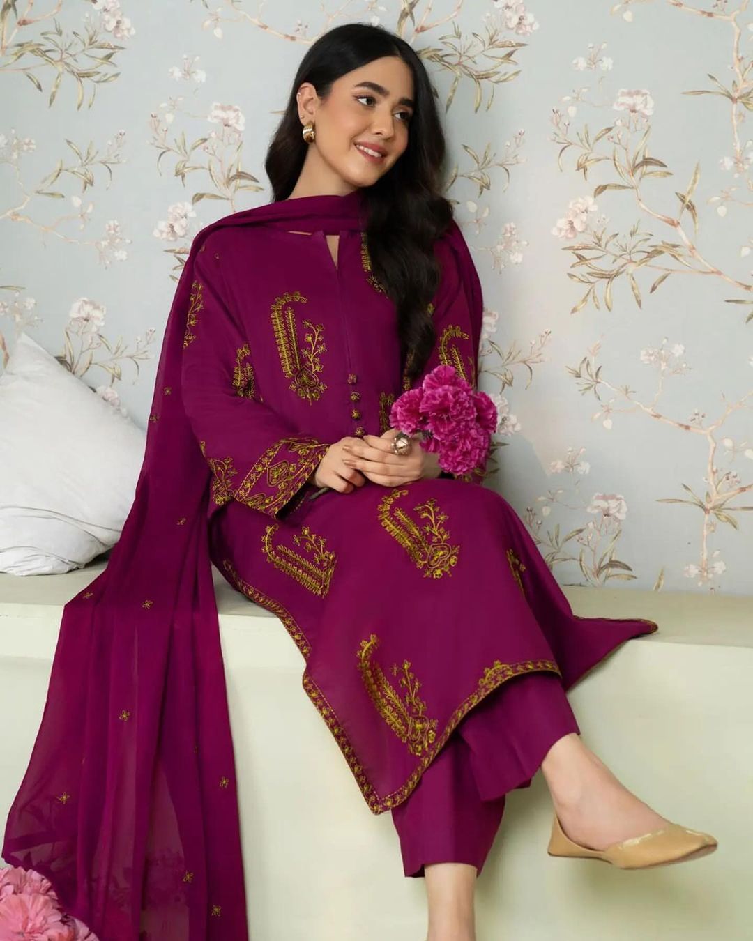 AMBER EMBROIDERED 2PCS